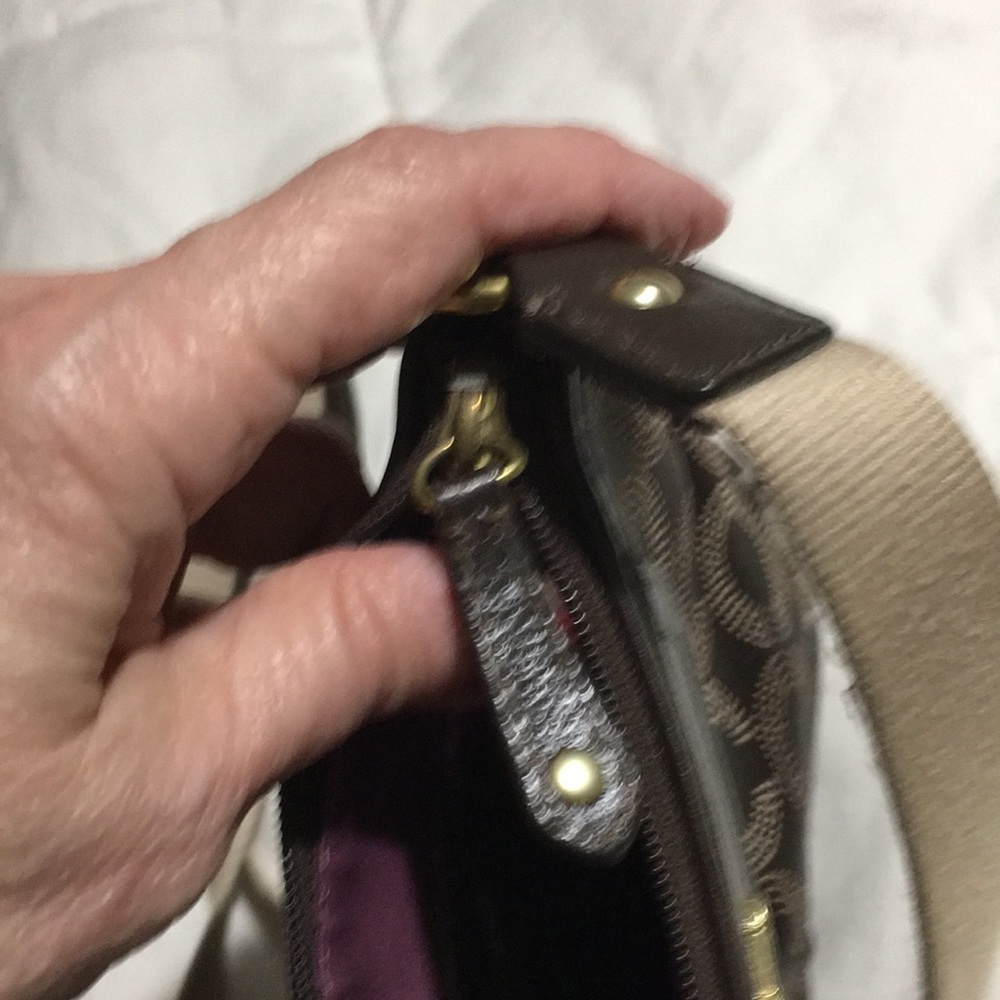 Coach purse - Picture 4 of 5